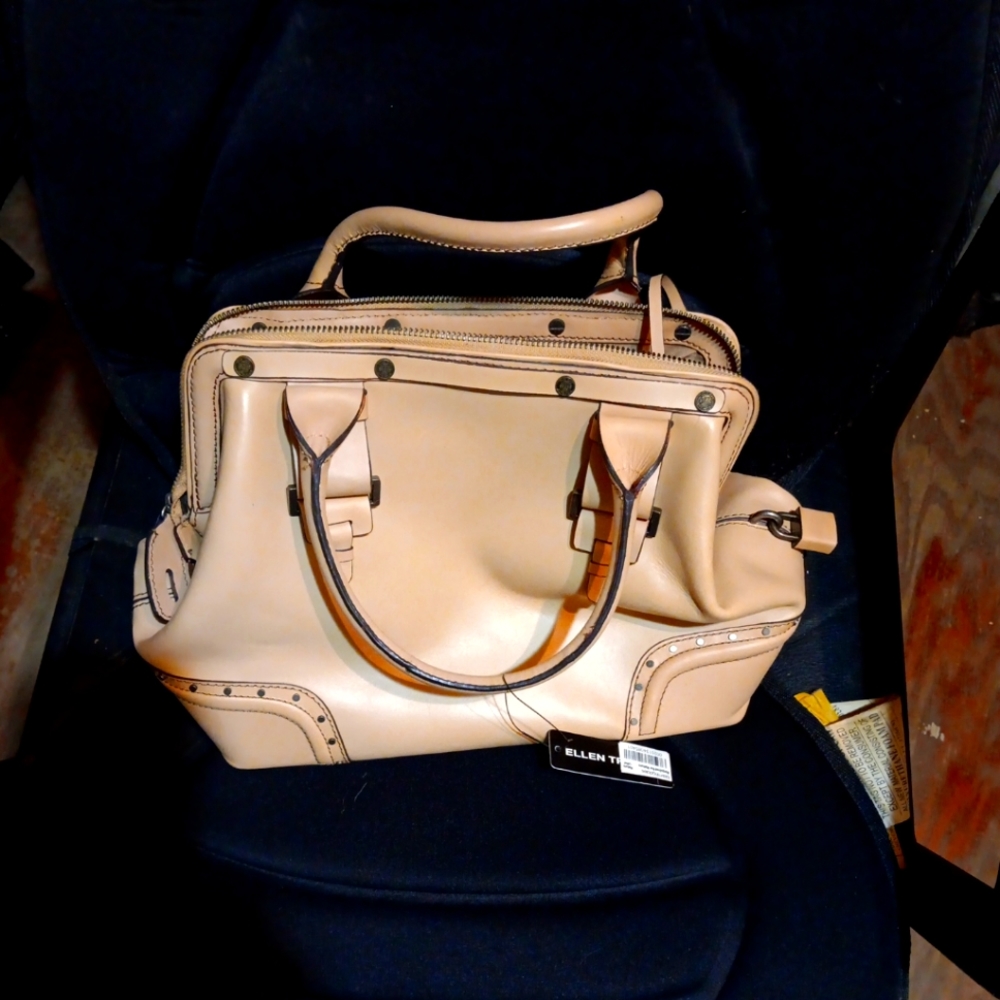 Ellen tracy doctor bag purse